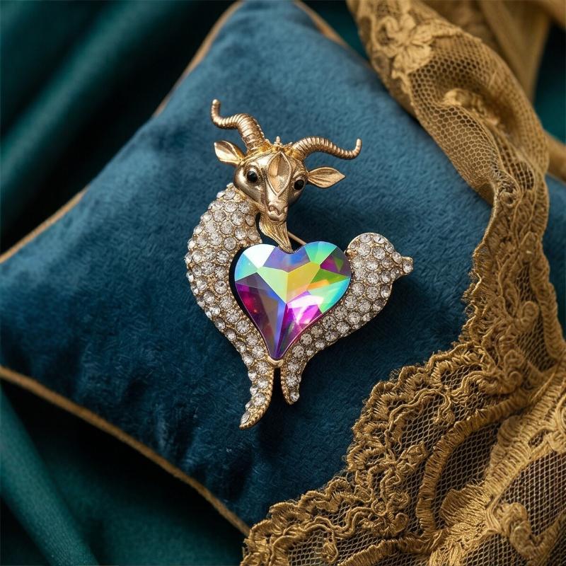 Unique Rhinestone Goat Brooch  - огляд і ціна Unique Women'S Formal Wear